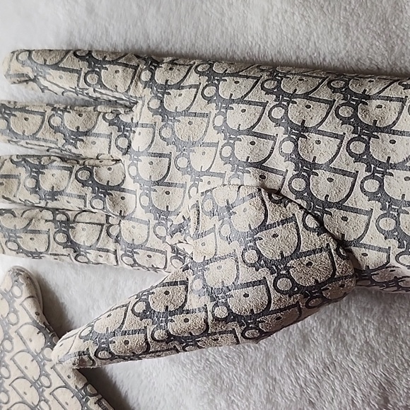Vintage CHRISTIAN DIOR Monogram Logo Leather Gloves - Picture 8 of 12